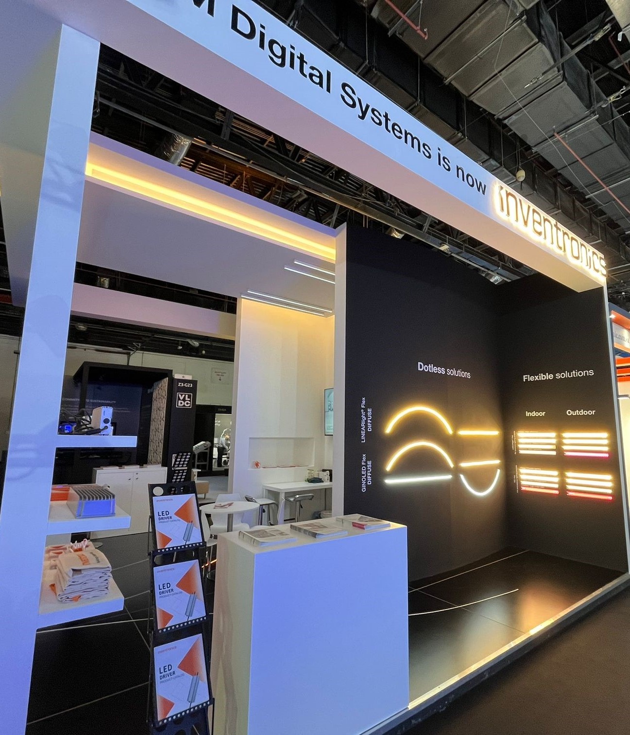 Erfolgreiche Messegespräche in Dubai